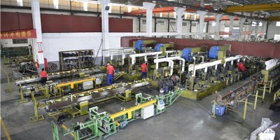 佛山不銹鋼管廠家生產車間